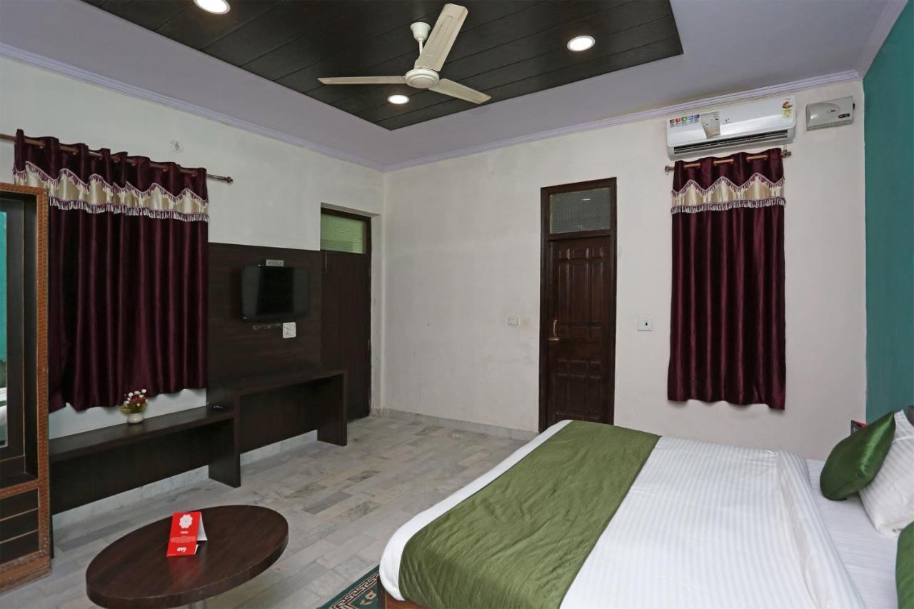 Oyo 14543 Royal Palace And Banquets Mathura Exterior photo