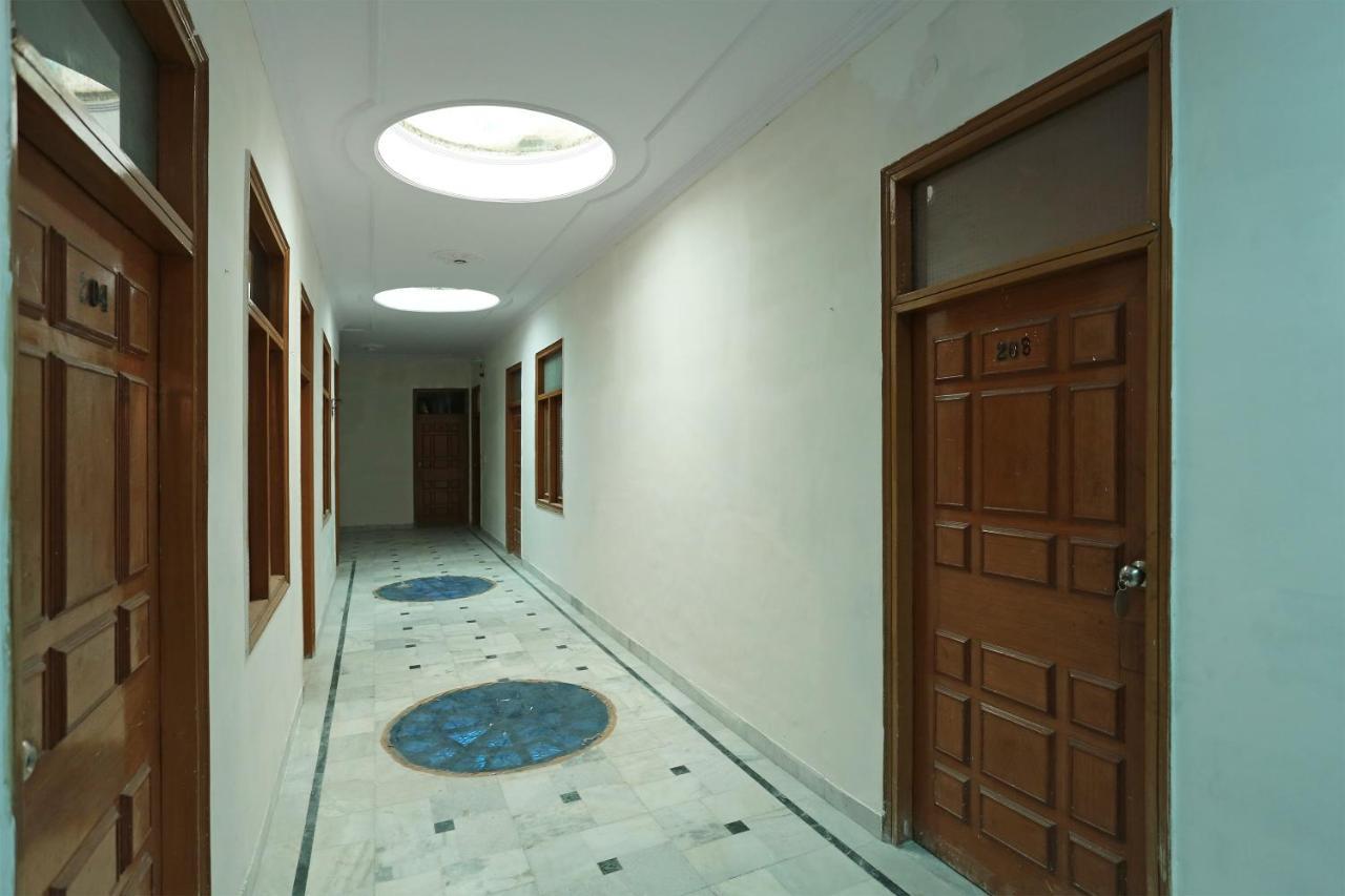 Oyo 14543 Royal Palace And Banquets Mathura Exterior photo