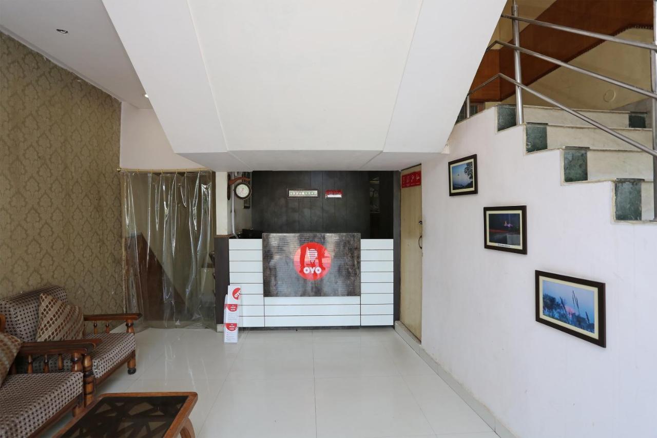 Oyo 14543 Royal Palace And Banquets Mathura Exterior photo
